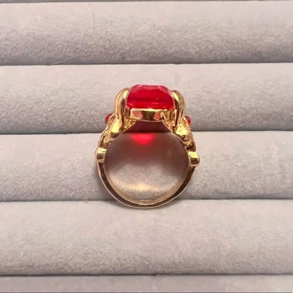 ⭐️3/$25⭐️ NEW Red And Gold Cocktail Ring - Picture 4 of 4